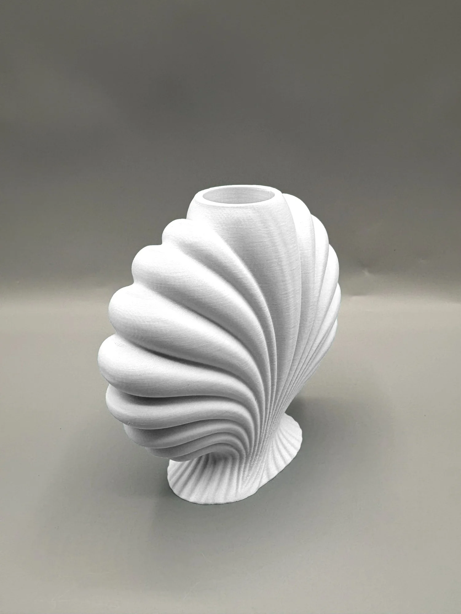 Декоративная ваза